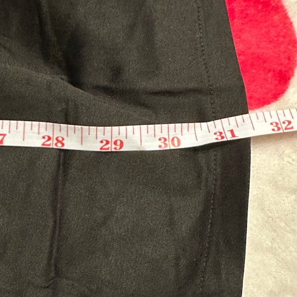 NWT Lucy Paris with a zipper down the fron Floral and Black mini Dress - Picture 11 of 17